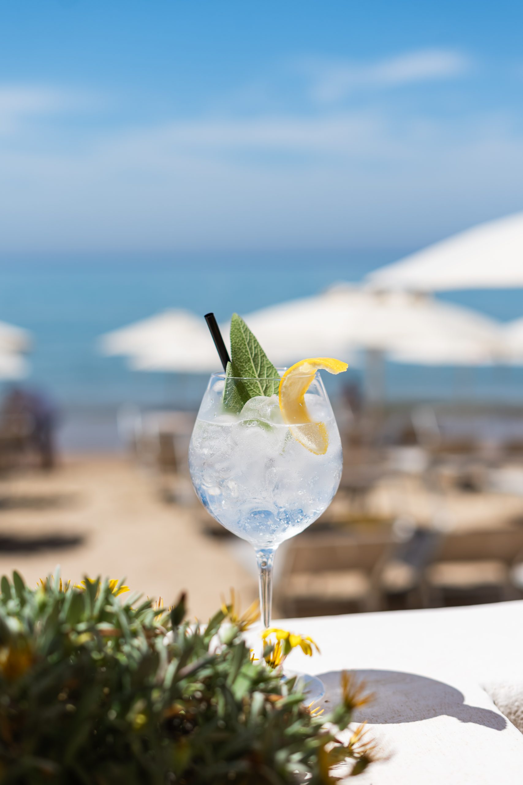 cocktail con vista mare de La Siesta Gaeta con vista spiaggia e mare