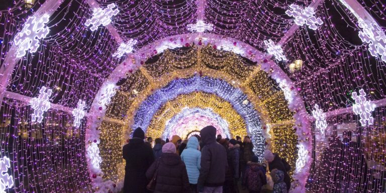 Luminarie Gaeta 2025: un percorso magico tra luci, mare e atmosfera natalizia